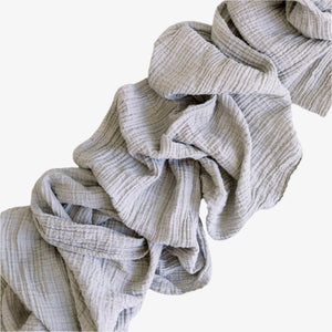 Stone organic cotton runner in light grey with crinkled texture, 156 inches long